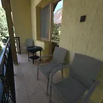 Rozsa 2 Apartment *