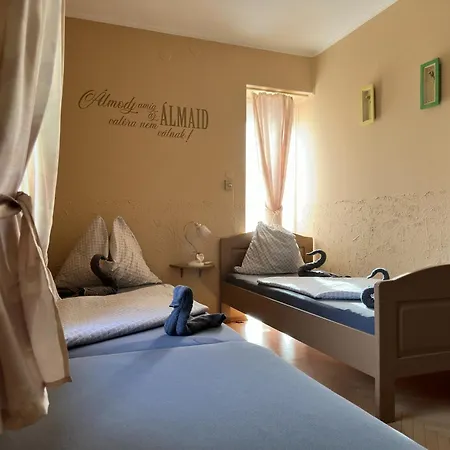 Rozsa 2 Appartamento Alsóörs