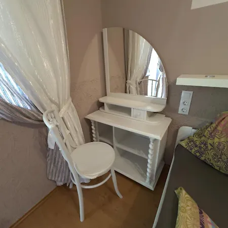 Rozsa 2 Apartment