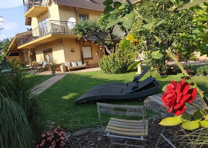 Appartement Rozsa 2 *